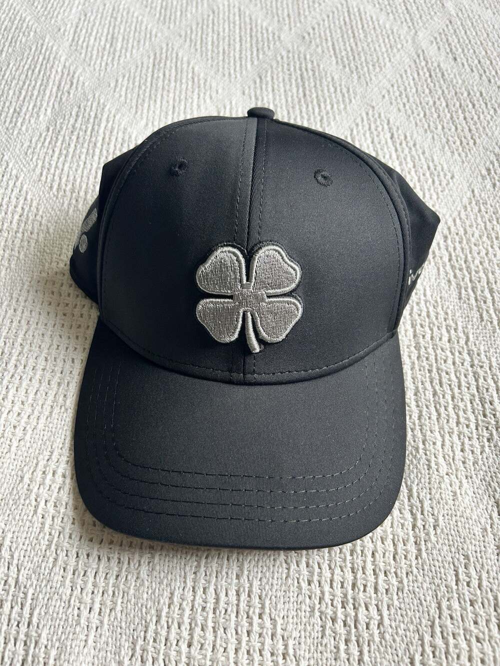 Black Clover Live Lucky Fitted Golf Hat Cap Black Silver Clover Mens Size L/XL